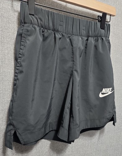 Girls Nike NSW Woven Short Black Size Large AQ9056-010 B77 - Picture 3 of 7