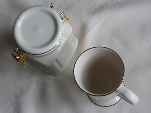 Harrods of England Knightsbridge Footed Coffee Cup & Decantur 2 Pieces Set 5" T - Picture 7 of 12
