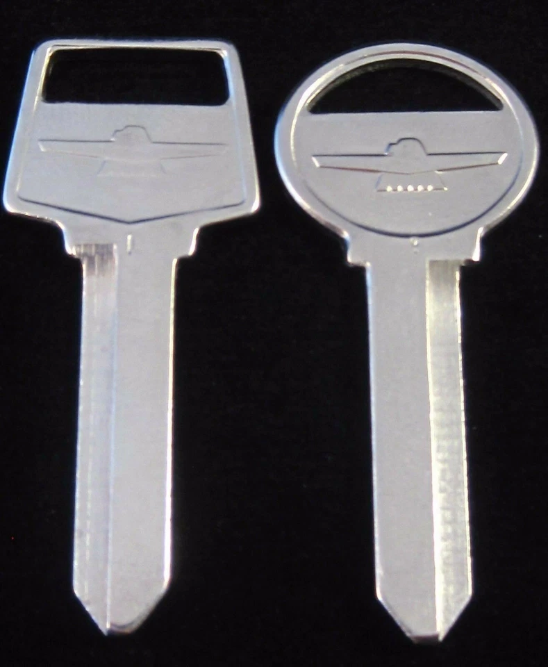 JUEGO DE LLAVES EN BLANCO FORD THUNDERBIRD OEM se adapta a todos 1965-1984 NOS T-Bird 1966 1967 1968 Foto 3 de 4