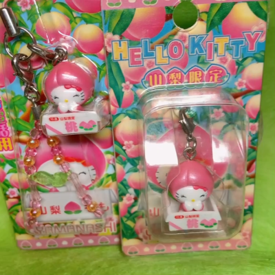 Hello Kitty 2004 Peach Charm Strap 2 Set Gotochi Ltd Yamanashi