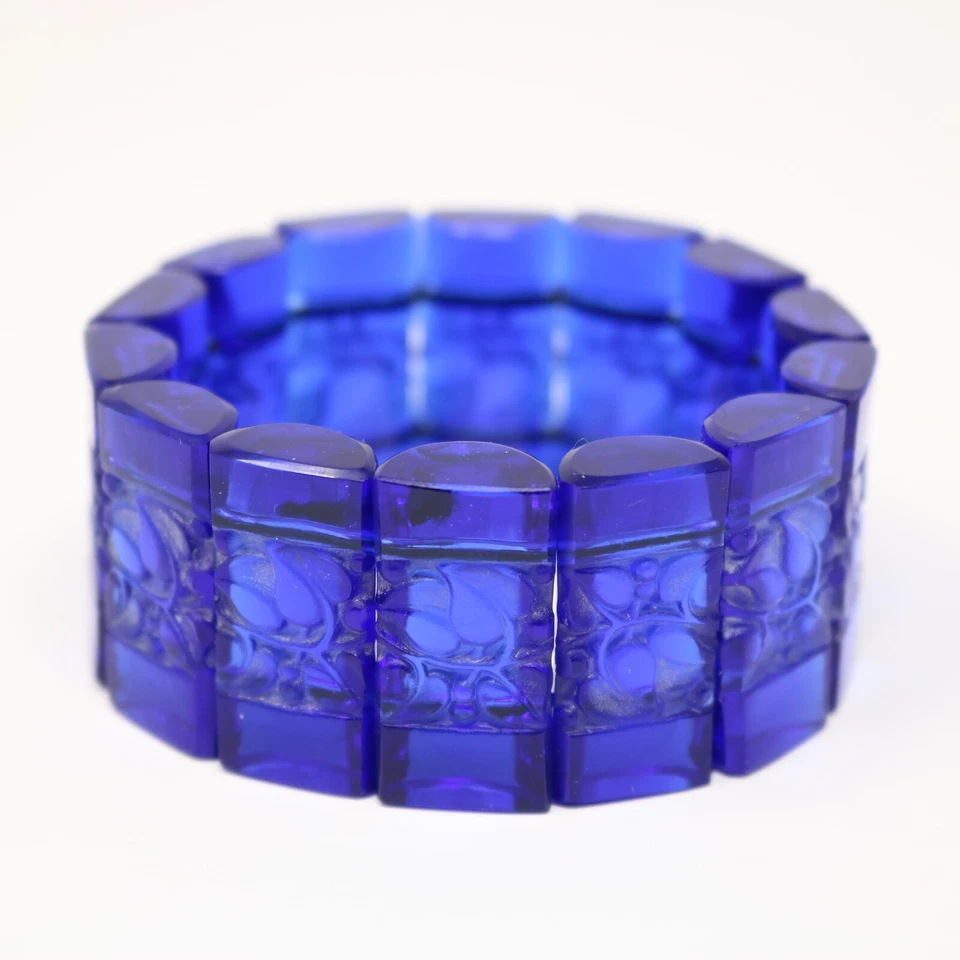 Pulsera 'Ceriser' de cristal azul René Lalique Foto 2 de 4