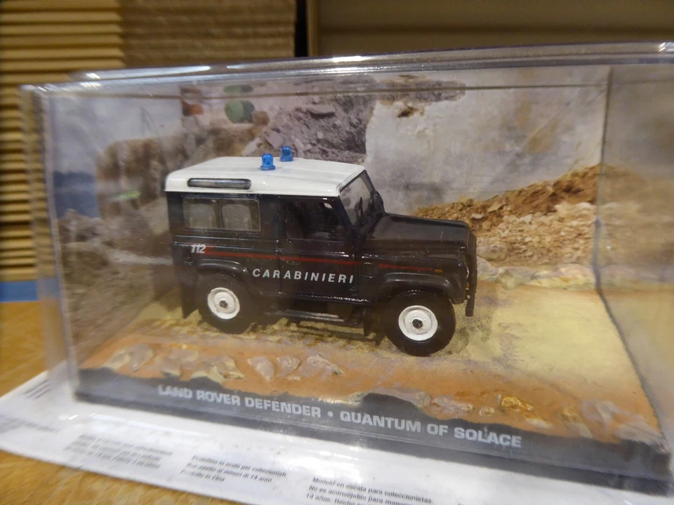 Lot de 4 véhicules collection Les voitures de James Bond 1/43 Fabbri 007 DYB133 - Photo 4/4