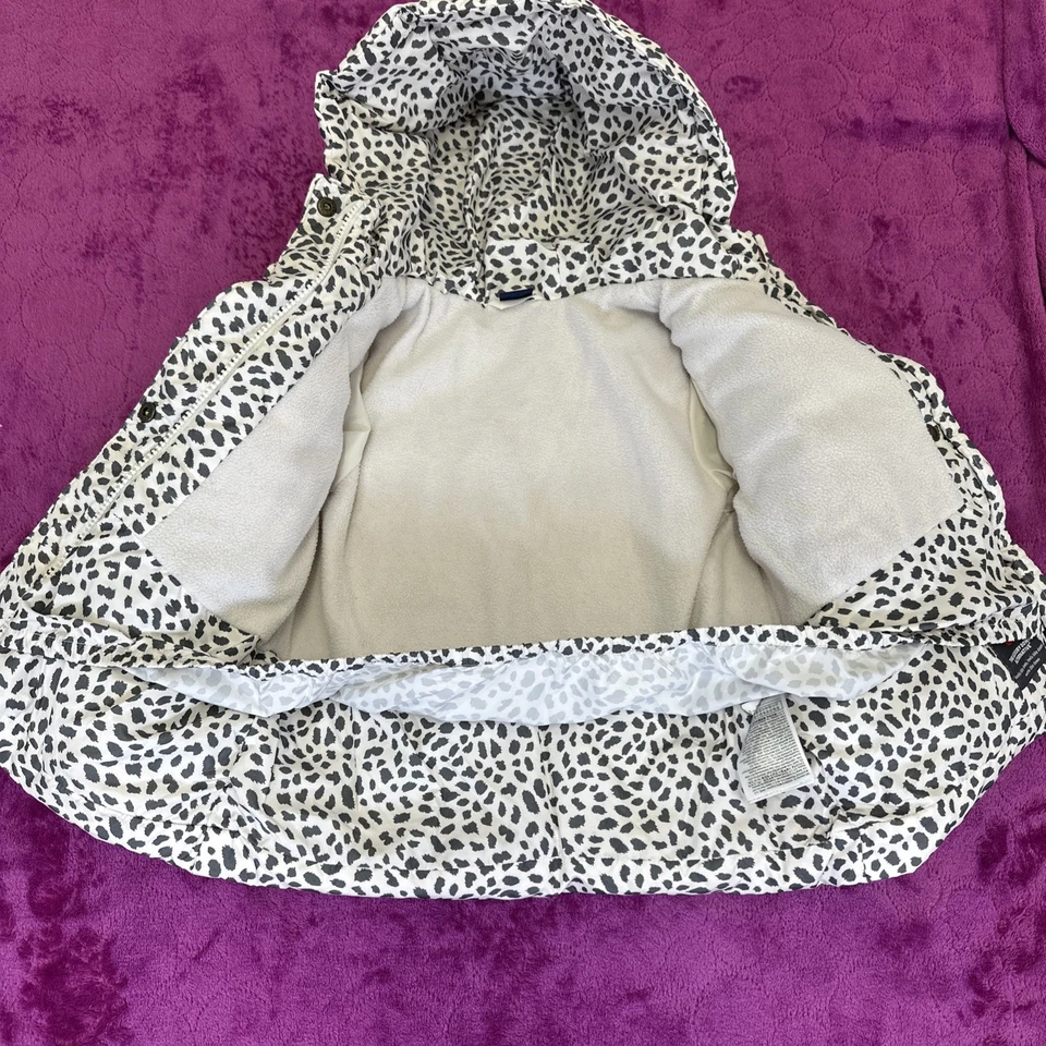 Baby Gap Kids White and Black Hoodie Leopard Spots Winter Puffer Coat Size 5 - Image 3 of 4