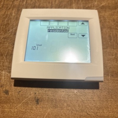 Honeywell VisionPRO 8000 with RedLINK Programmable Thermostat TH8321R1001