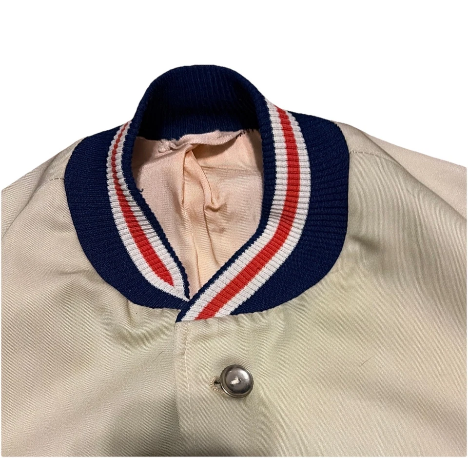 Chaqueta Mono Vintage Años 50 60 M/L Blusa Botón Frontal Solapa Bolsillo Forro Satinado Foto 3 de 4