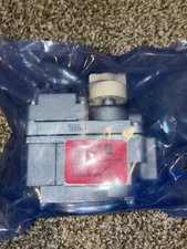 Robert Shaw 700-88H/7000AMSGOR-LP Gas Valve.