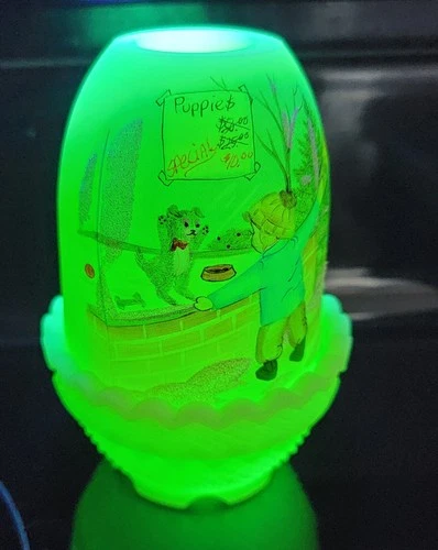 Fenton "Hearts Desire" Fairy Lamp" Christmas Series, Limited Edition 1985 Signed