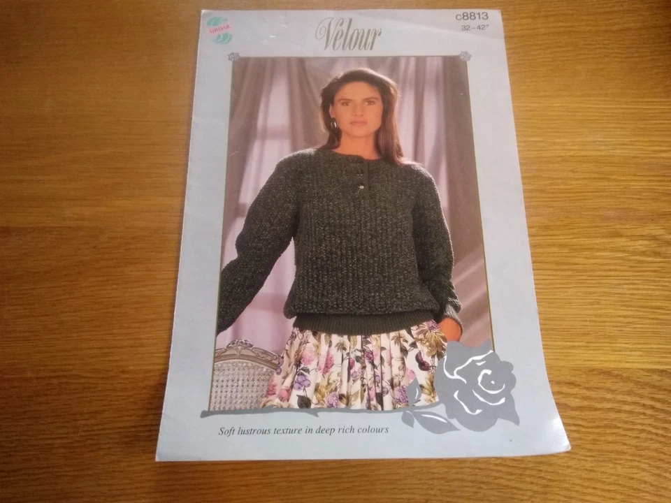 Job lot of 5 Vintage Ladies Knitting Patterns Sirdar Poppleton Patons King Cole - Image 2 of 4