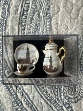 Reutter Porzellan Germany Miniature Tea Set Hamburg St. Michaeliskirche