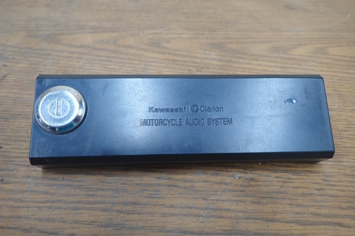 1984 KAWASAKI VOYAGER ZN1300A RADIO AUDIO SYSTEM COVER NO KEY | eBay
