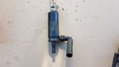 Mercedes E-Klasse W212 Scheinwerferreinigungspumpe SRA 210869122 