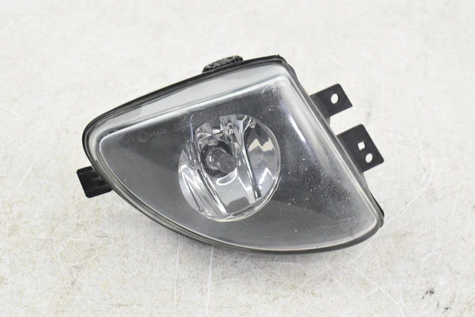 Used Driving Light fits: 2012 Bmw 528I Fog-Driving bumper-mounted w/o M-aerodyna - Image 2 of 4