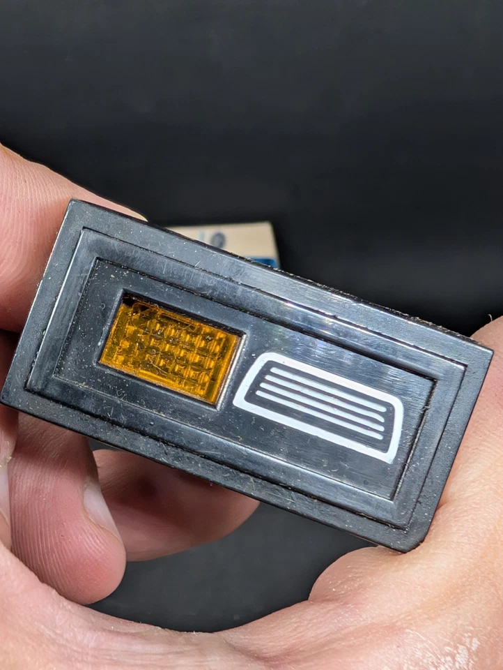 Nuevo de Lote Antiguo Interruptor Descongelador Ventana Mercury Capri 1973 D3Ry-18578B Foto 3 de 4