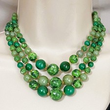 Vintage Triple Strand Necklace, Graduated Acrylic Green Swirl Beads, Japan DA11