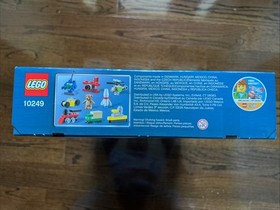 LEGO Creator Expert Winter Village Toy Shop 10249 &ndash; Brand New Sealed Retired Set