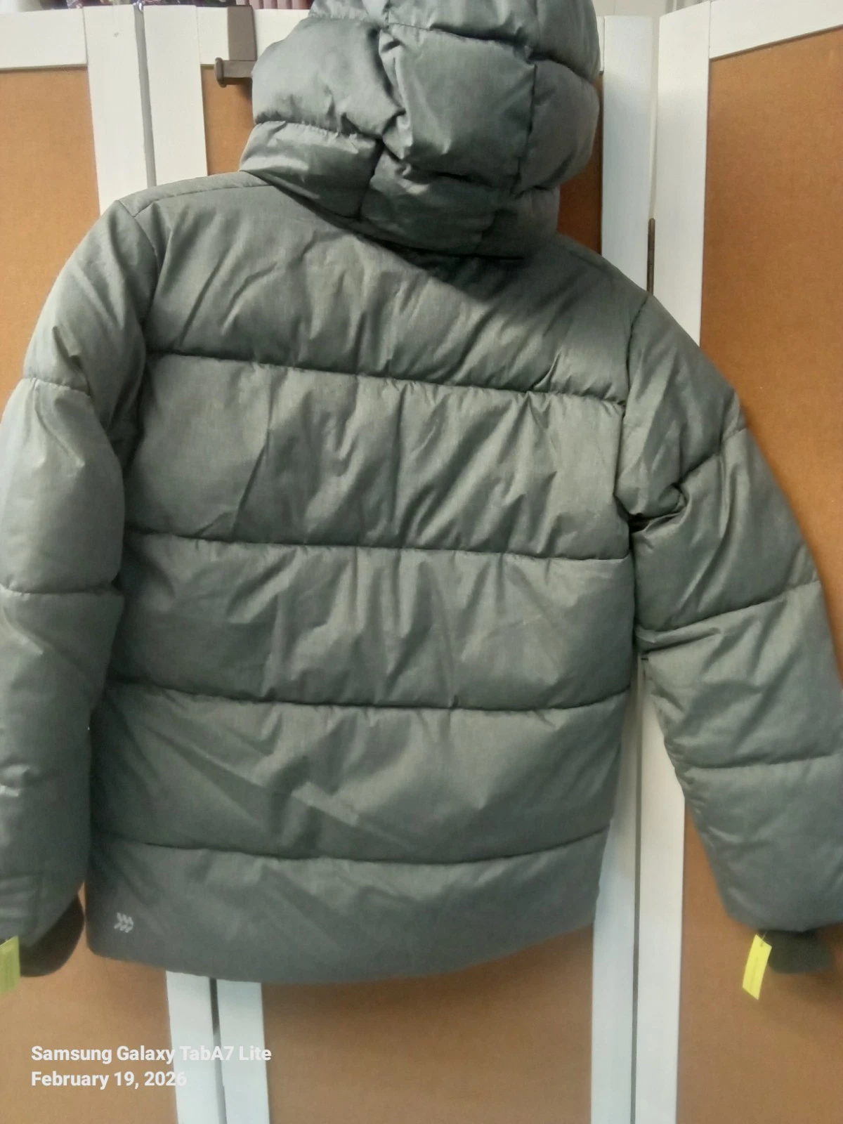 Boys Coat Size 8-10 NEW, Gray Hooded All In Motion Puffer Jacket Zip Up
