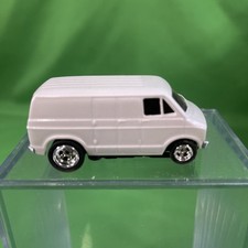 Auto World Custom Dodge Van Slot Car On 4 Gear HO