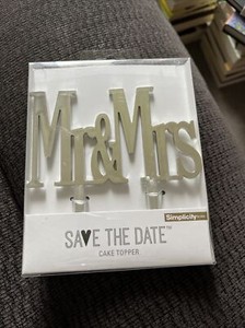 WEDDING CAKE TOPPER-MR & MRS-SILVER-NIP