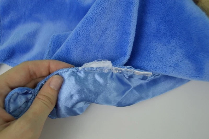 Маленькие чудеса обезьяна милый безопасности одеяло милый синий желтовато-коричневый узловатые углы погремушка - Изображение 4 из 4