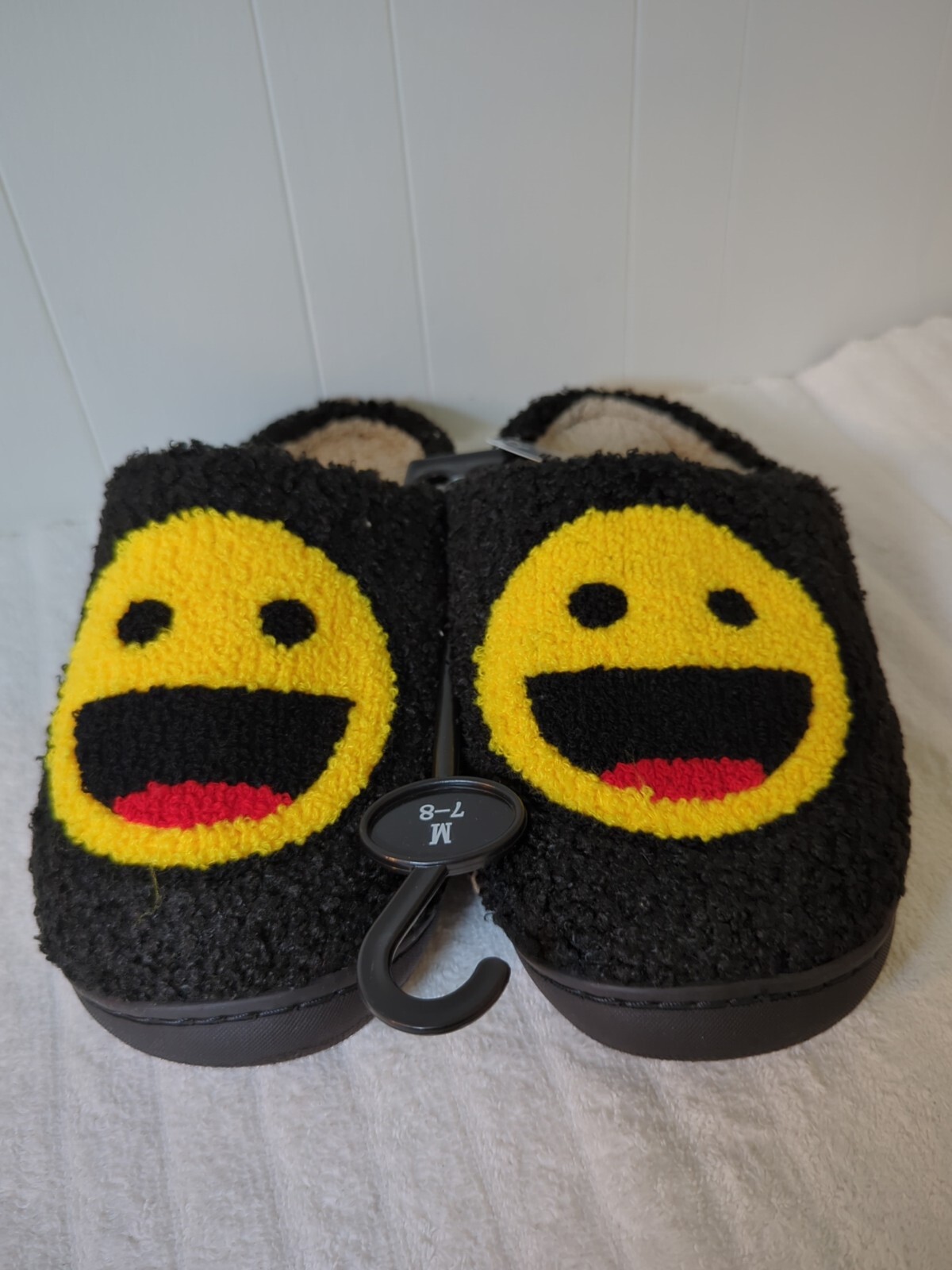 Sherpa Slippers with Smiley Face for Women Sizes 7-8 Cozy Black & Yellow House Shoes-image