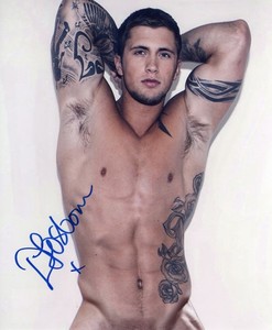 DAN OSBORNE Signed Autographed 8x10 Photo SHIRTLESS MODEL UK TV Actor NEAR NUDE