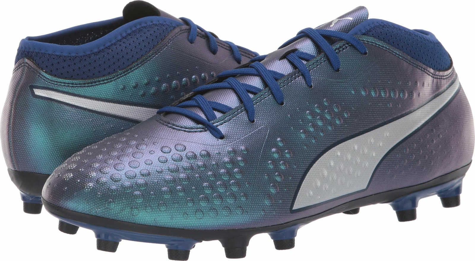 soccer cleats for strikers