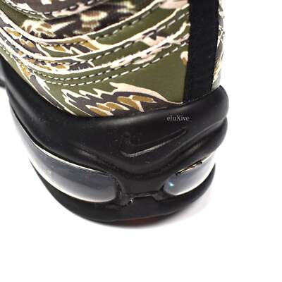 air max with american flag