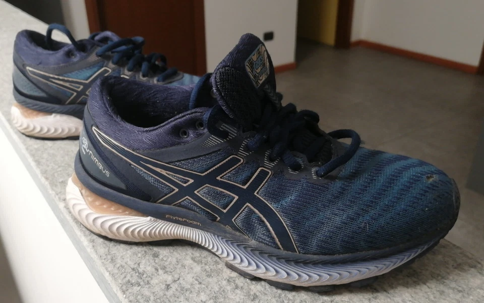 Asics Gel Nimbus 22 Scarpe da Corsa Donna Taglia US 6 EURO 37 Blu - Immagine 2 di 4
