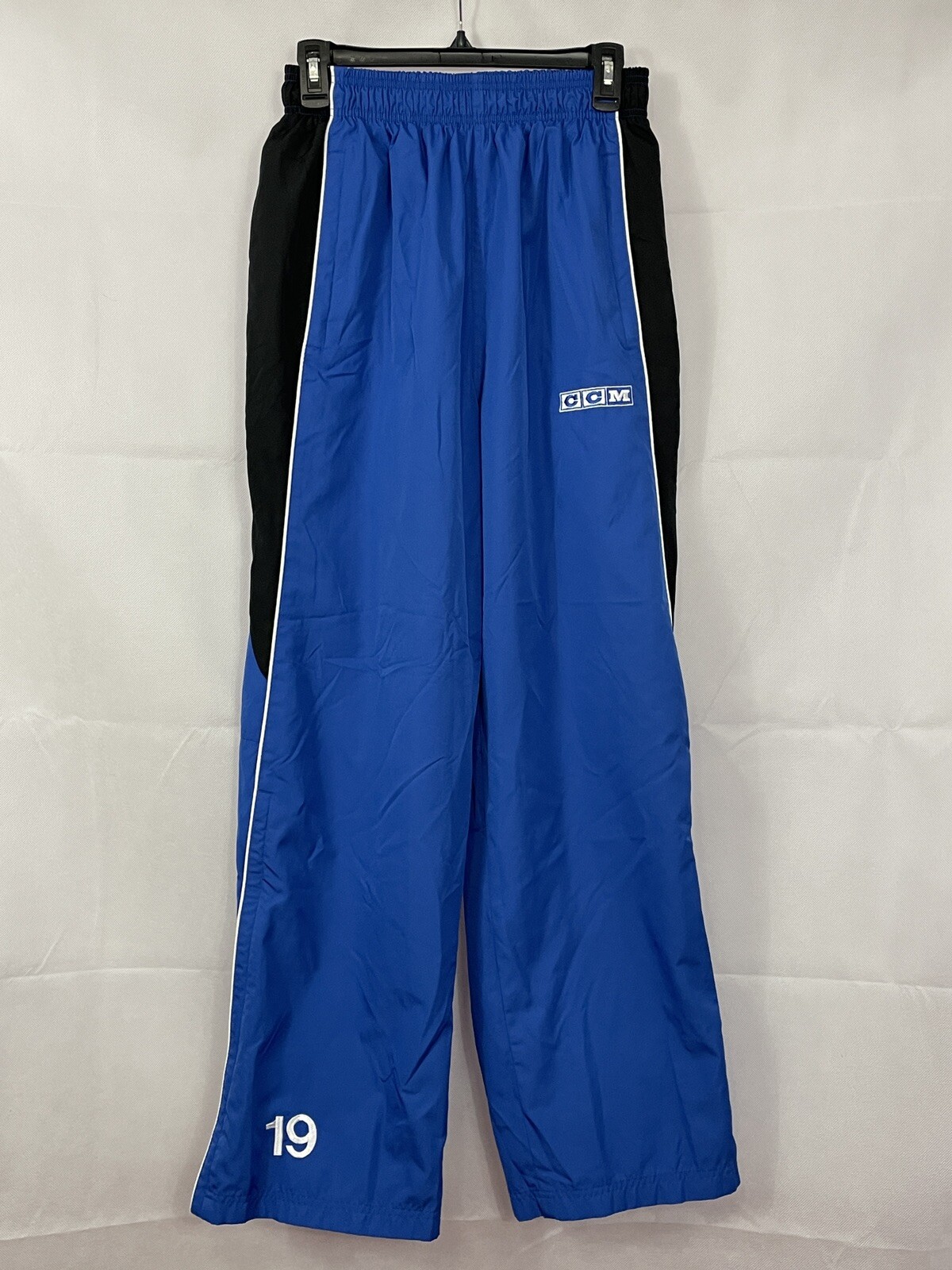CCM Youth Size M Hockey Warm Up Pants Zip Ankle Zip Pockets Royal Blue