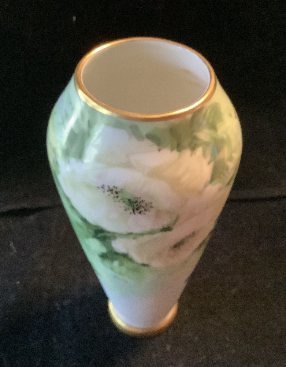 Handpainted Pickard China White Roses Motif Artist Signed Vase ￼6 3/4 Inches
