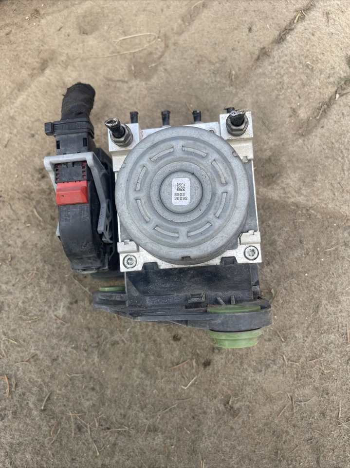 Genuine Abs Pump And Module Volkswagen MK 8 2021 Audi Seat Skoda 5WA 614 517 AG - Image 4 of 4