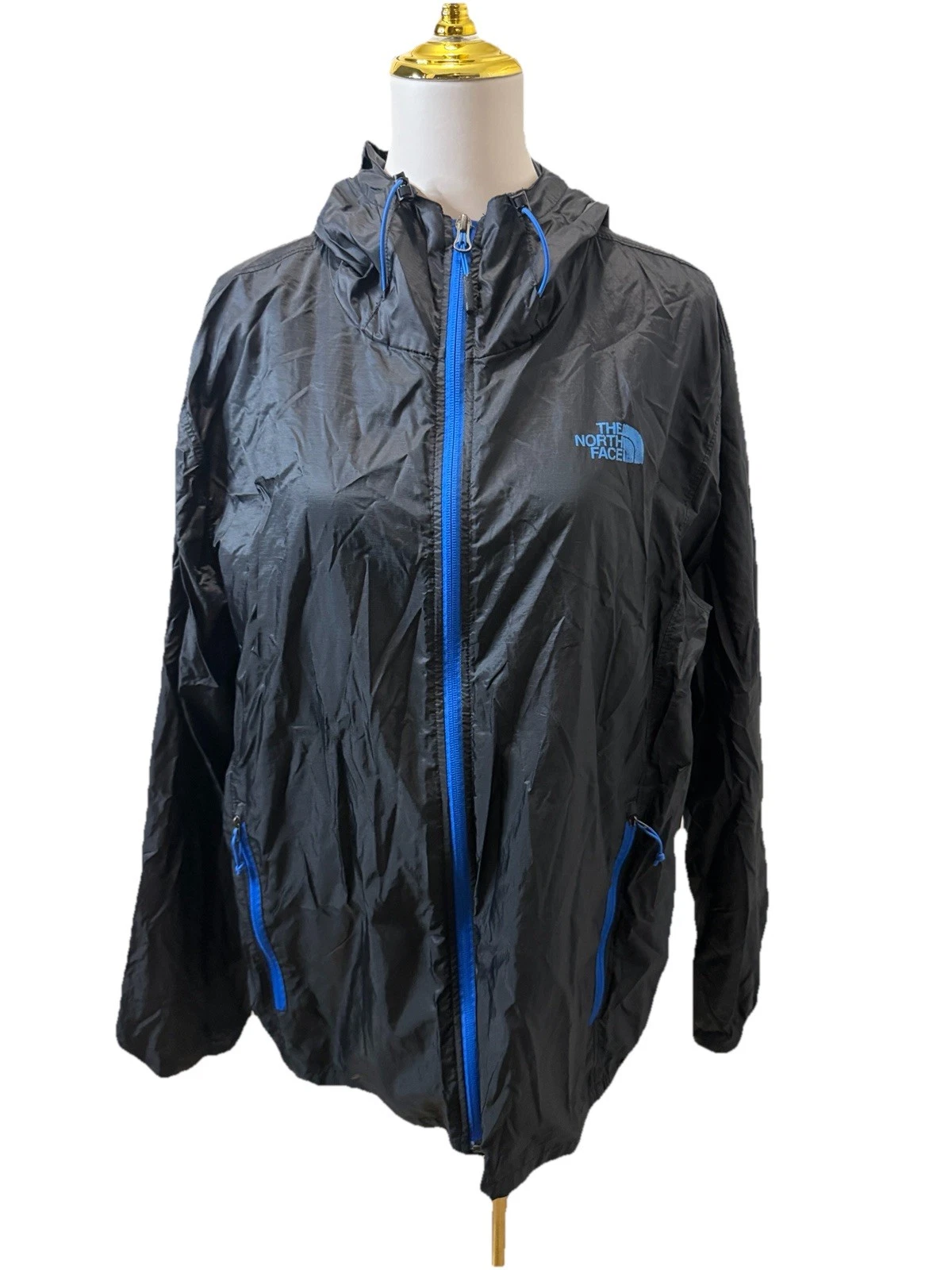 The North Face Men’s Black Ski/Snow Jacket with Blue Accents Size XL