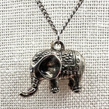 Vintage 80s Silver Tone Elephant Pendant Necklace Animal Charm Tribal Jewelry