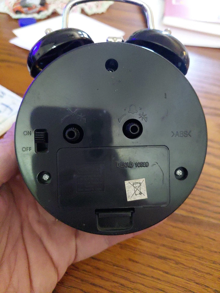 IKEA DEKAD 16589Alarm Clock, Silence Quartz Bell Low-Voltage Black Retro Design - Image 4 of 4