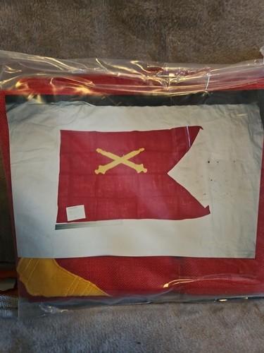 US Field Artillery Branch Guidon 1984. 1 Fuß 8 Zoll x 2 Fuß 3,75 Zoll
