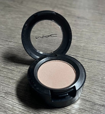 MAC Single Eye Shadow Pallette Lyrical Satin