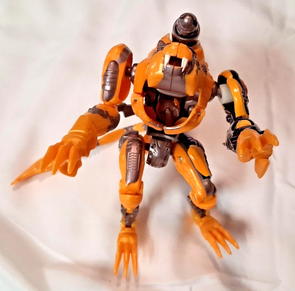 1999 Transformers Beast Wars Transmetals 2 Cheetor Complete - Image 3 of 4