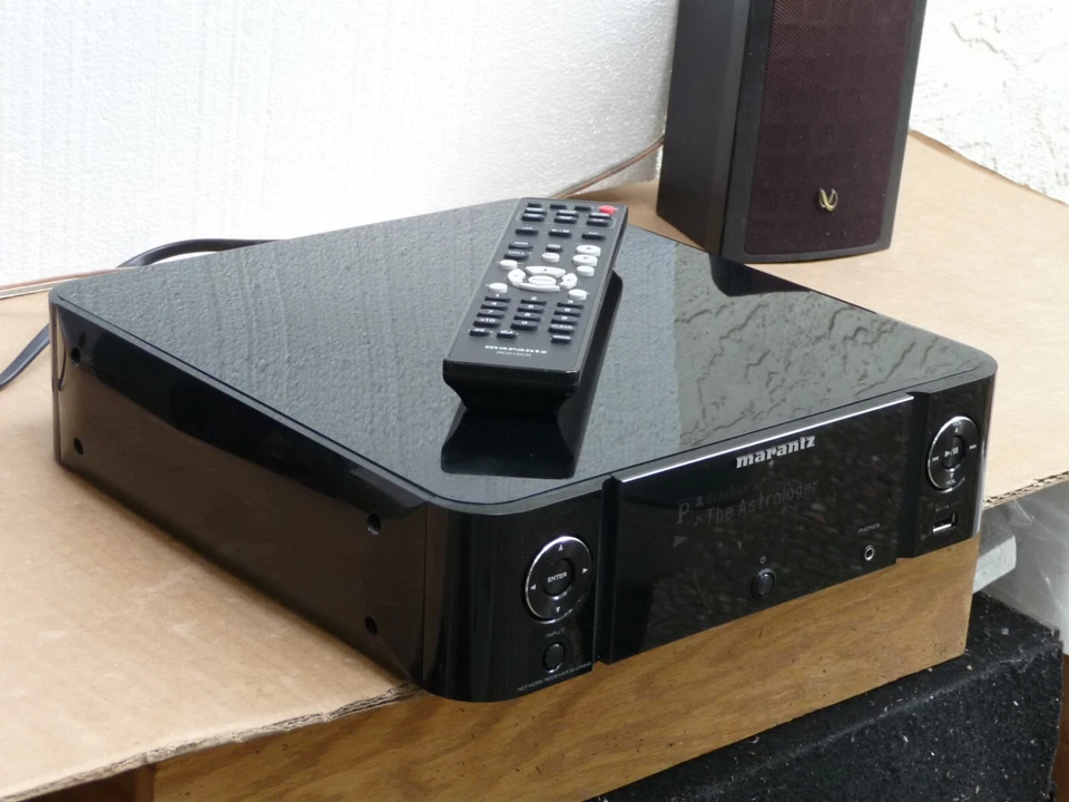 Marantz M-CR510 120 watt Network Stereo Receiver w built-in Apple AirPlay Wi-Fi - Image 2 of 4