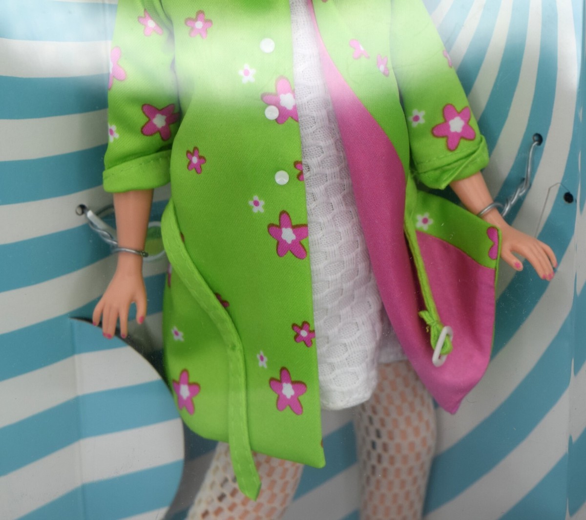 Vintage Twist 'N Turn Collection LE Far Out Barbie Doll 1998 Vintage Twist 'N Turn Collection LE Far Out Barbie Doll 1998