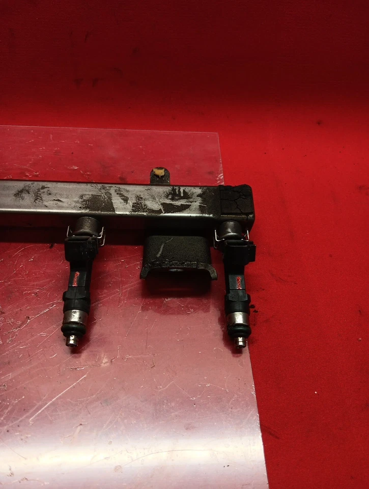 Mazda Mazda6 i 2011 2012 2013 - 2,5 L L4 inyector de combustible rampa riel con inyectores Foto 4 de 4