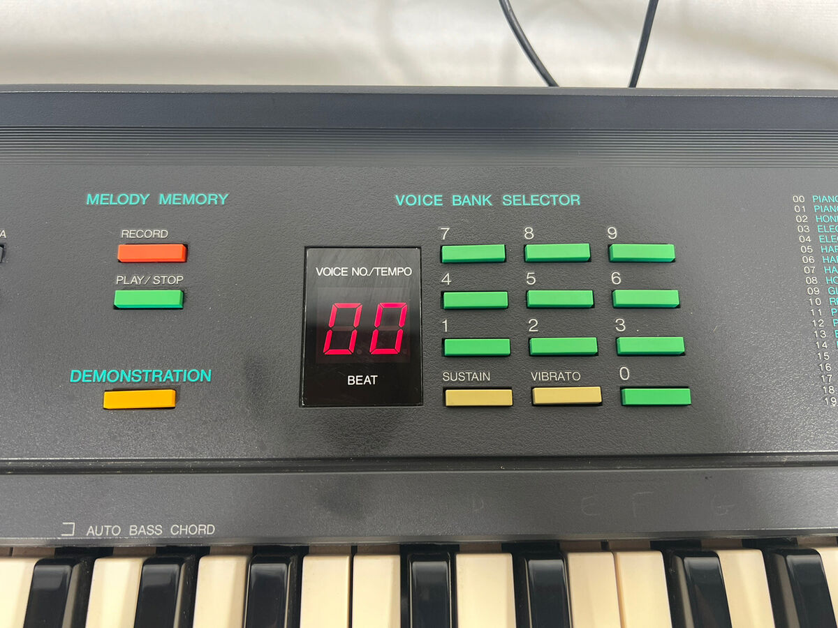 Vintage Yamaha PSR-6 Keyboard Portatone With Orginal Box Vintage Yamaha PSR-6 Keyboard Portatone With Orginal Box