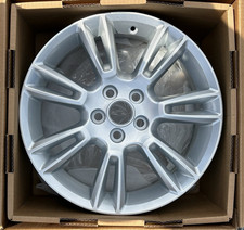 17 Oem Jaguar Xe 2017 2018 2019 Painted Silver Rim 17x7 Wheel 59952 T4n1683