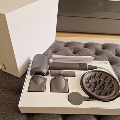 Dyson Supersonic Haartrockner für Damen (lila/grau) mit Karton UK