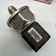 FEBI BILSTEIN 171884 Kraftstoffdrucksensor für VW Golf VII Tiguan
