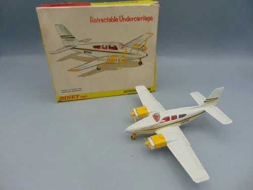 DINKY 715 BEECHCRAFT C55 BARON - ORIGINAL VINTAGE MODEL
