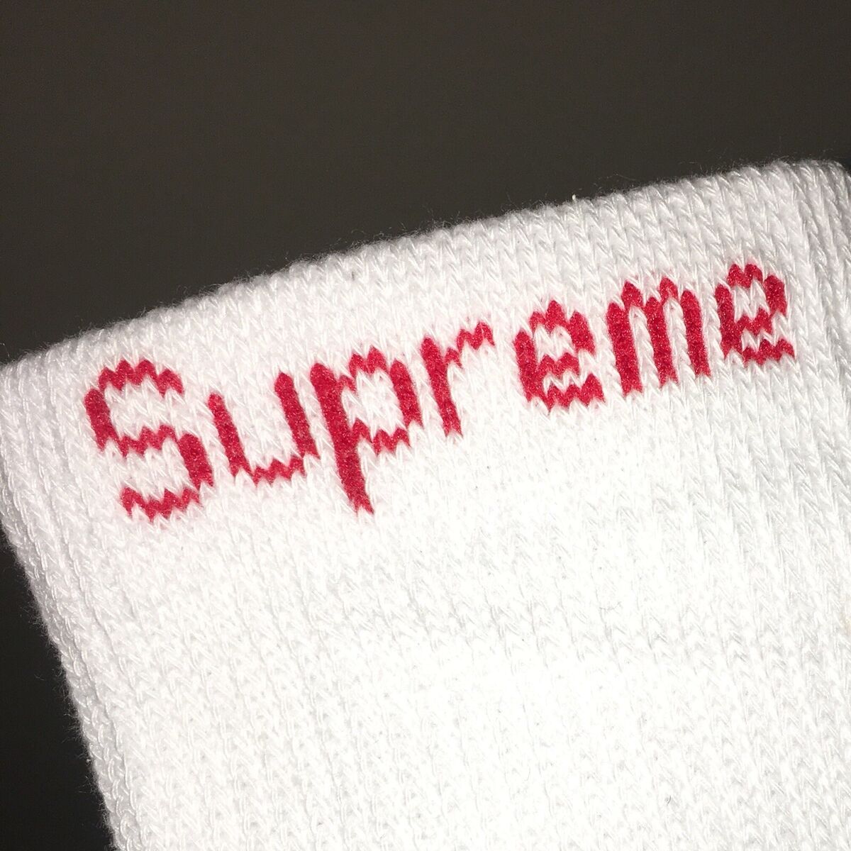 NEW! SUPREME / HANES Crew Socks! ONE PAIR! White Red Logo NEW! SUPREME / HANES Crew Socks! ONE PAIR! White Red Logo