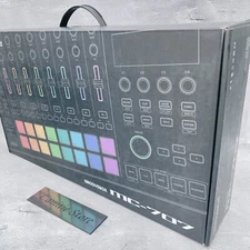 Roland MC-707 GROOVEBOX AIRA Sampler Sequencer Effecter Looper 8-Track MC707 New