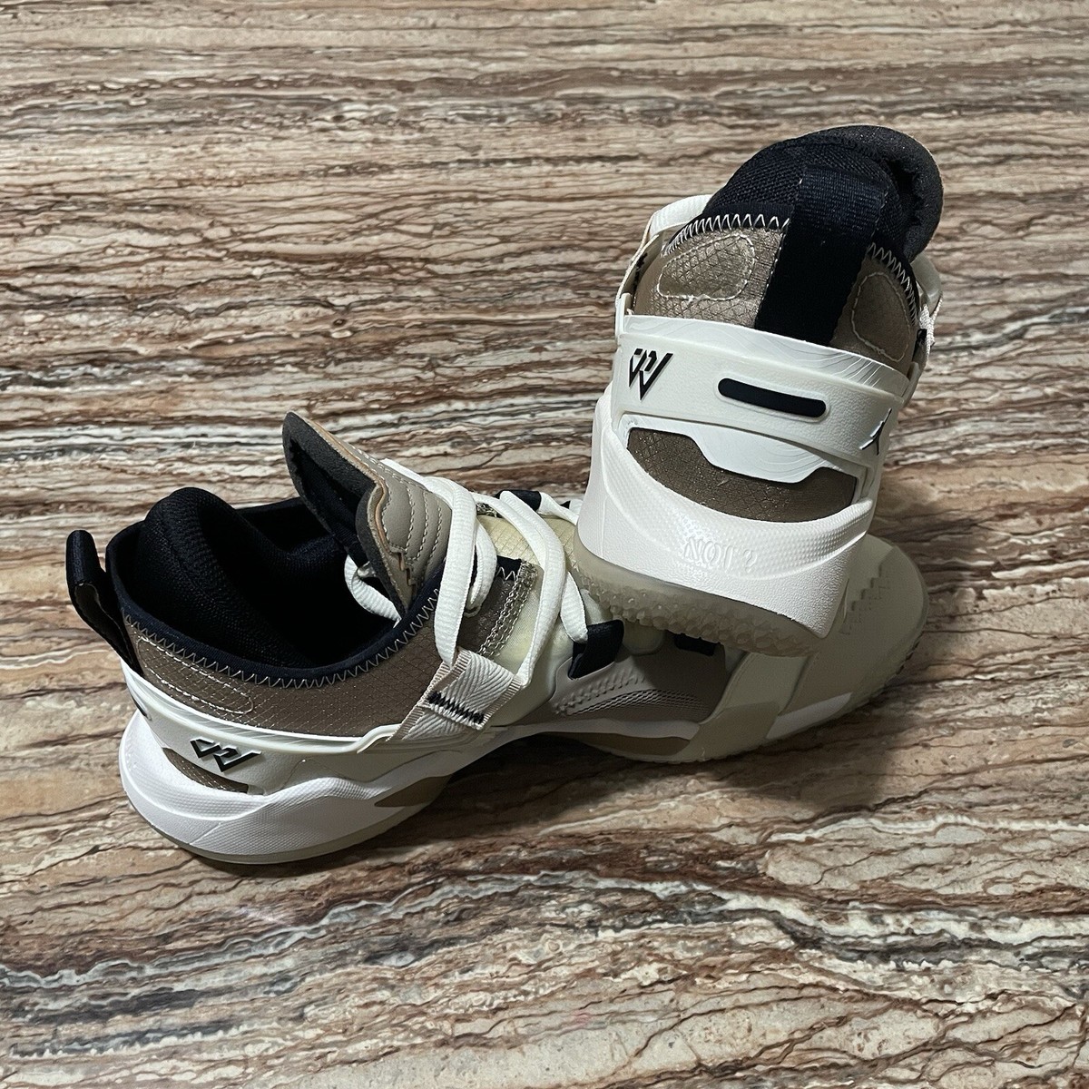 JORDAN Sneakers WHY NOT Zer0.5 Men display picture 3