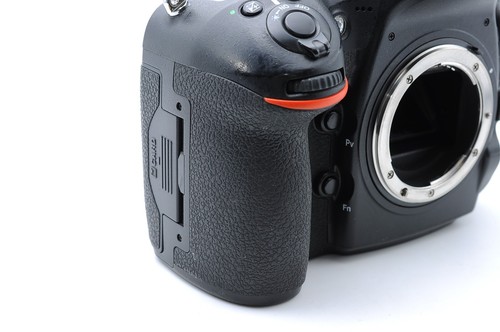 Excellent+5 Nikon D810 36.3MP Body Digital SLR Camera w/ Battery Charger - Picture 17 of 24