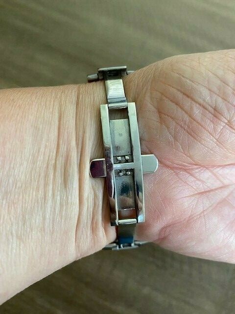 GUCCI グッチ時計　9040M 中古 GUCCI グッチ 9040M クォーツ メンズ 腕時計 - メルカリ